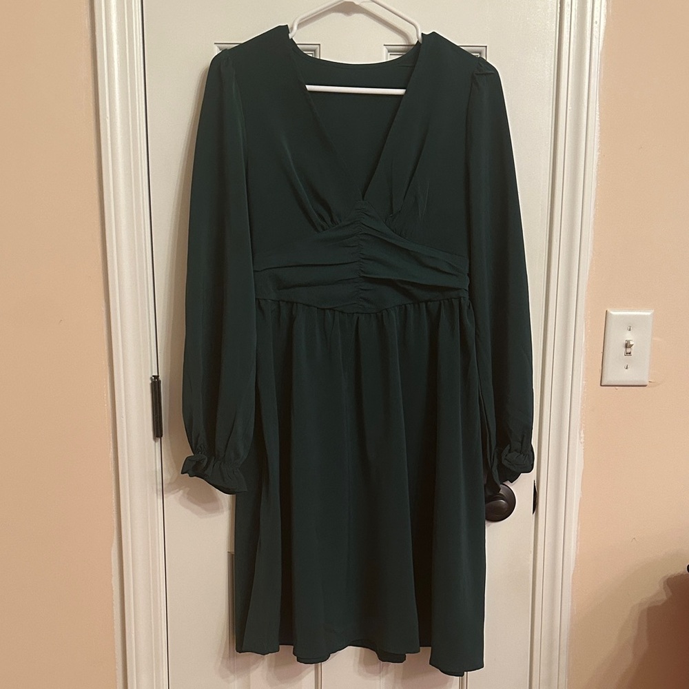 Elegant Green Women's Dress